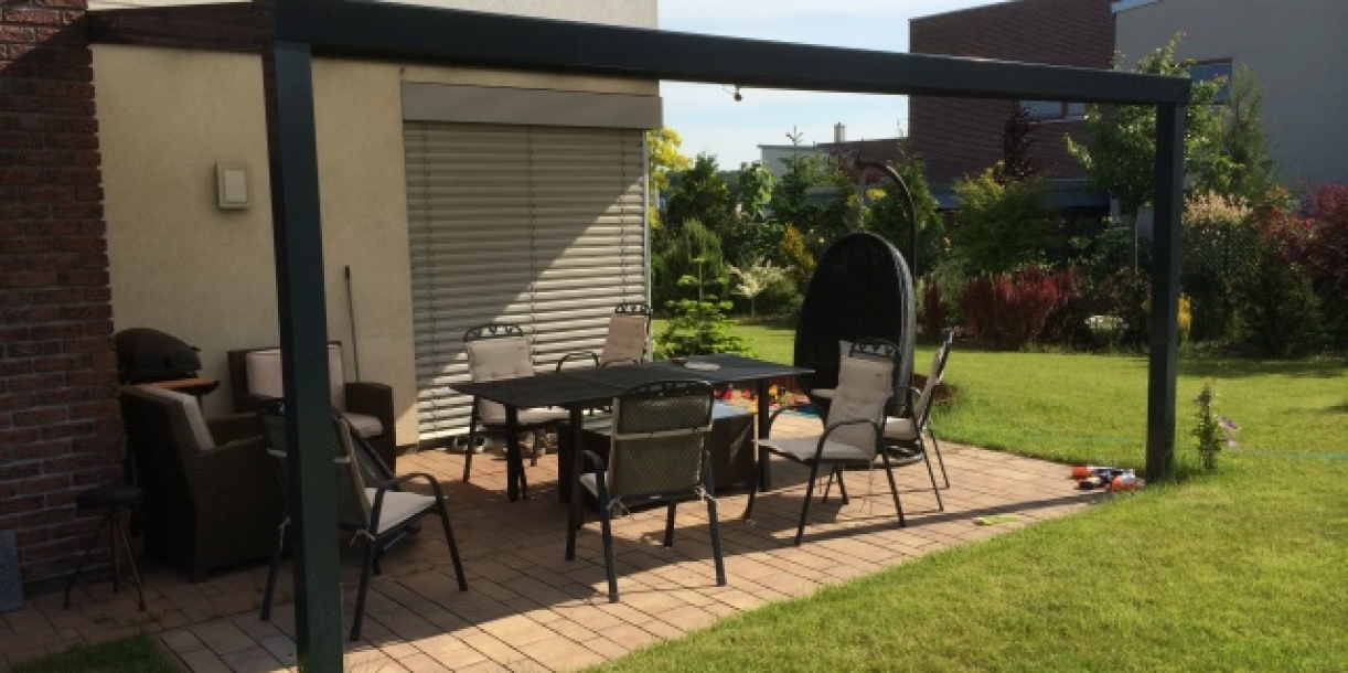 Ukryjte se před prudkým sluncem pod hliníkovou pergolu