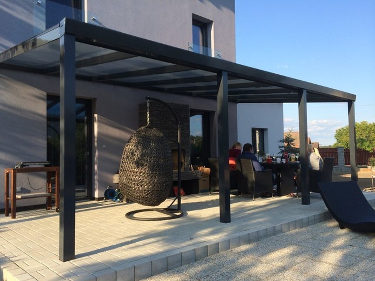 hliníková pergola s posezením